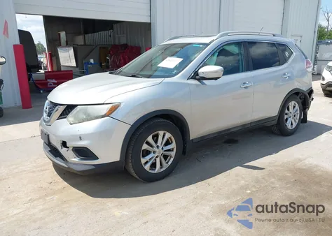 2015 Nissan Rogue Sv z USA, uszkodzony, nr VIN 5N1AT2MT7FC757394